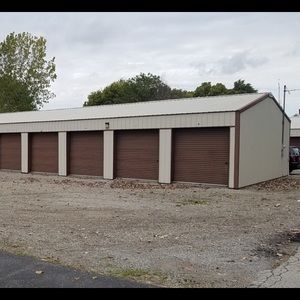 Meet your Posher, Tom